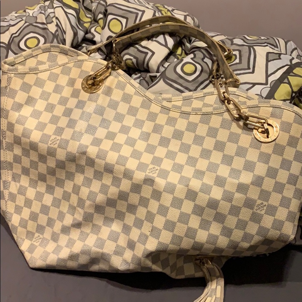 Authentic lv huge bag